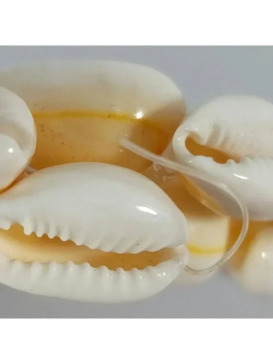 VTG Handmade Cowrie Puka Shells Beaded Lei Hawaii Beach Tiki Necklace 36" - Picture 4 of 5